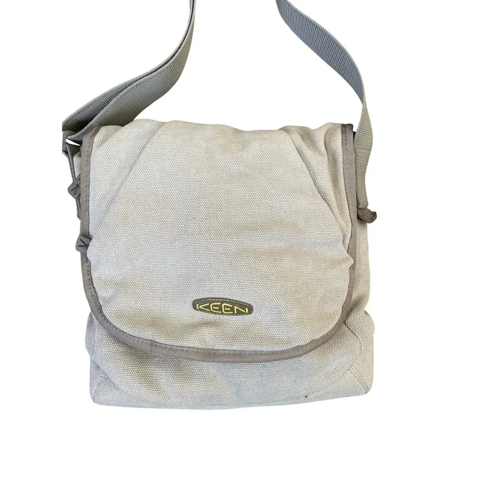 KEEN Hybrid Transport Messenger Bag Tan Canvas Crossbody Small Gorpcore‎ Travel